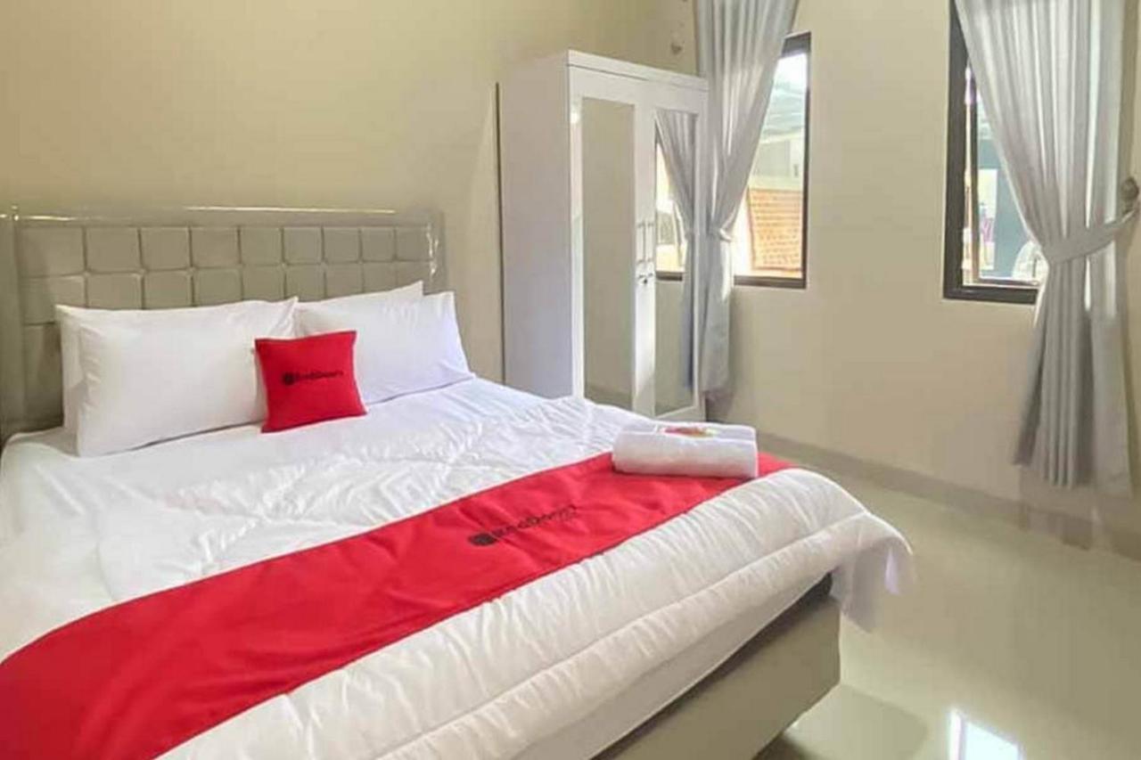 Reddoorz Syariah Near Hajimena Lampung Hotell Bandar Lampung Eksteriør bilde