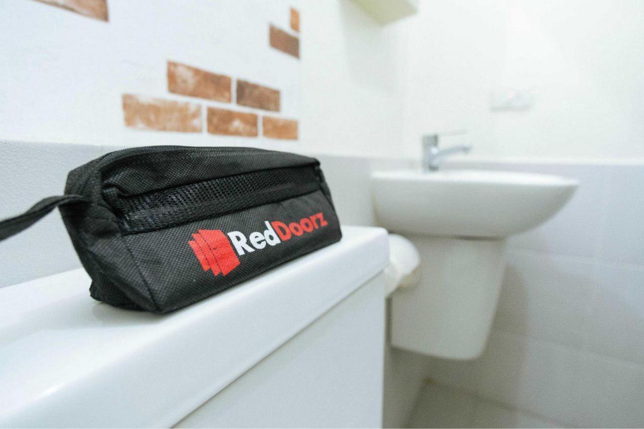 Reddoorz Syariah Near Hajimena Lampung Hotell Bandar Lampung Eksteriør bilde