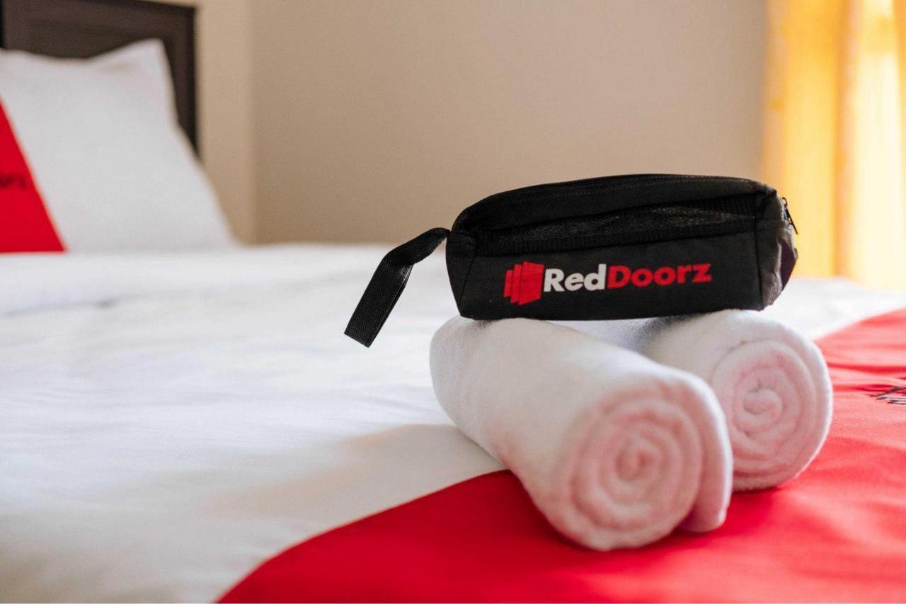 Reddoorz Syariah Near Hajimena Lampung Hotell Bandar Lampung Eksteriør bilde